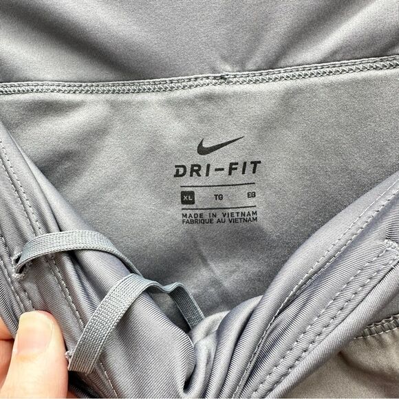 Under Armour semi-fitted heat gear Nike dri fit running shorts women's xl - Picture 9 of 11